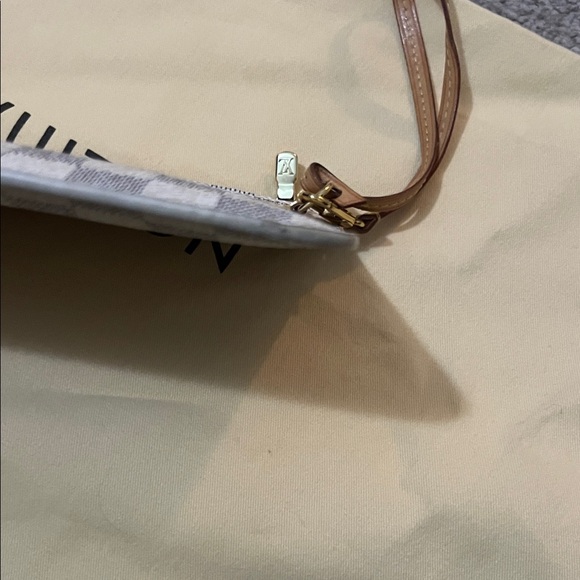 Authentic Louis Vuitton Excellent condition Neverfull Damien Azur with clutch - Picture 5 of 16